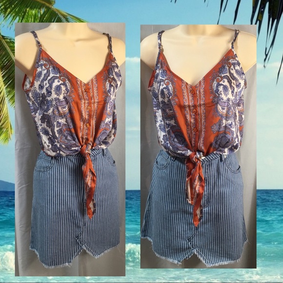 *H&M* cute little scarf paisley print tie up top - Picture 7 of 7